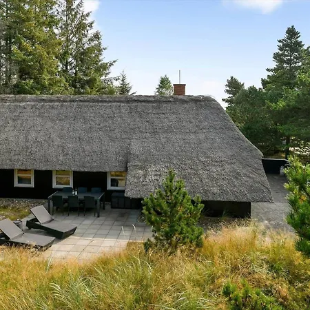 Bv327-blavand-ved-skoven-26 Blåvand